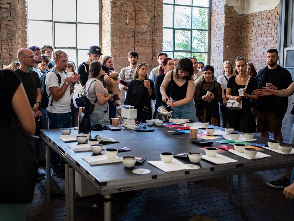Workshopová a cuppingová místnost na festivalu Roast